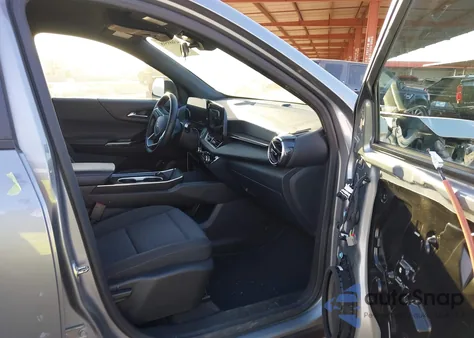 2025 Chevrolet Equinox Awd Lt z USA, uszkodzony, nr VIN 3GNAXPEG4SL324063